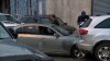 Hallan a hombre muerto con una herida de bala dentro de un carro en Filadelfia