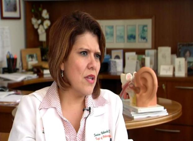 Relacionan pérdida de audición con uso de audífonos